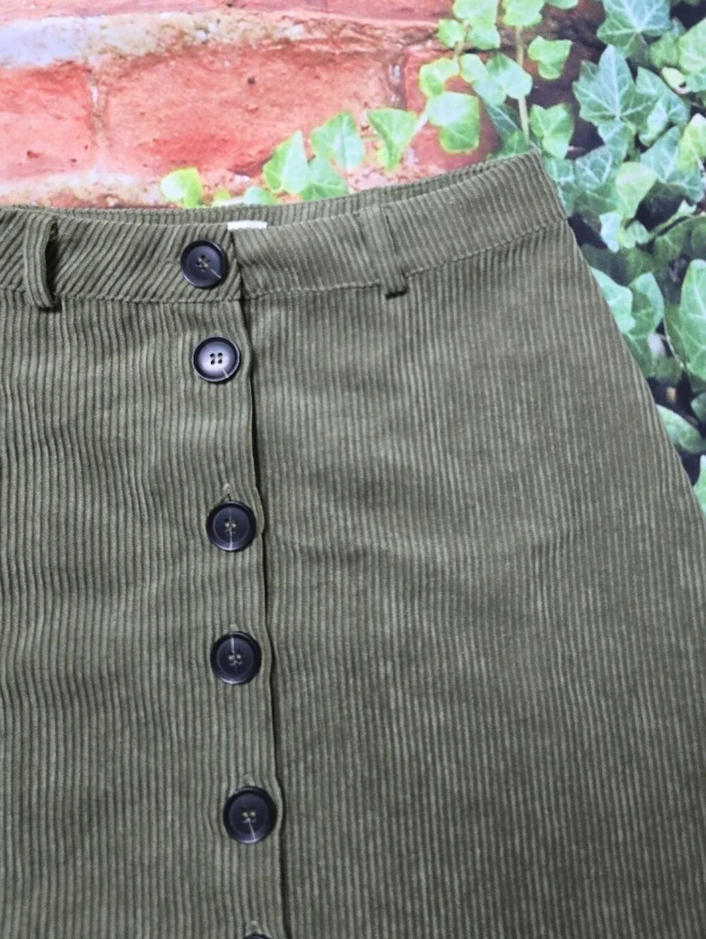 Gilli Olive Green Lightweight Corduroy Front Button Mini Skirt Size Small